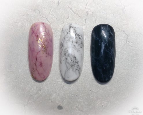 Marble nail art